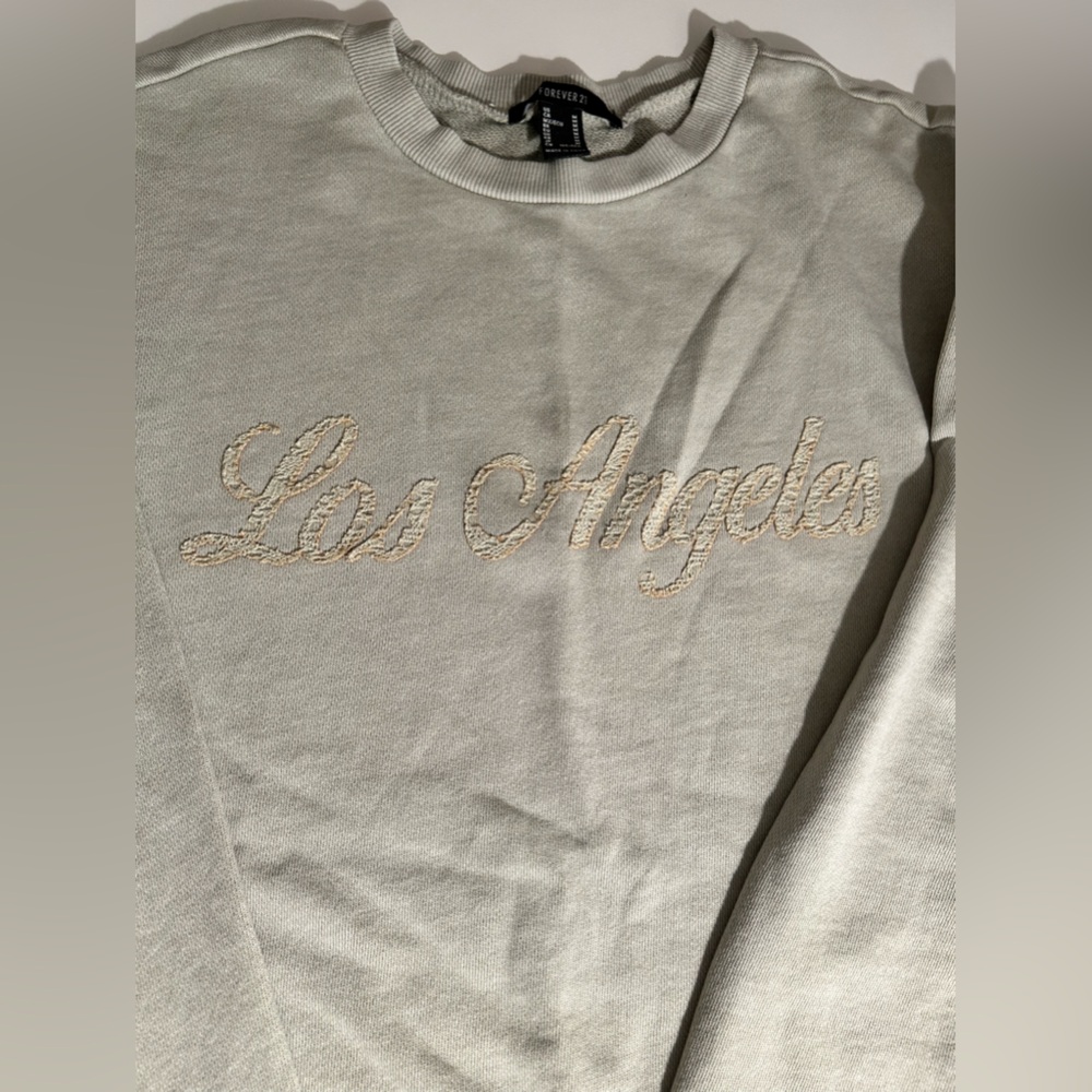 ‼️‼️‼️SOLD‼️‼️‼️Forever21 women sweater